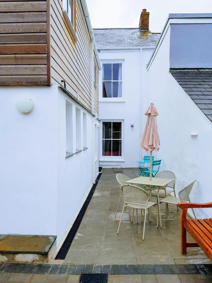 Big, Beautiful, Cosy House * Falmouth
